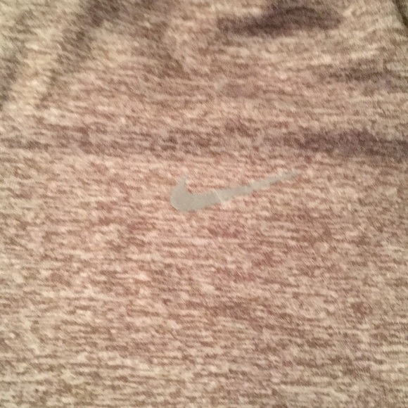 Nike DRI-FIT Pull Over - Picture 5 of 7